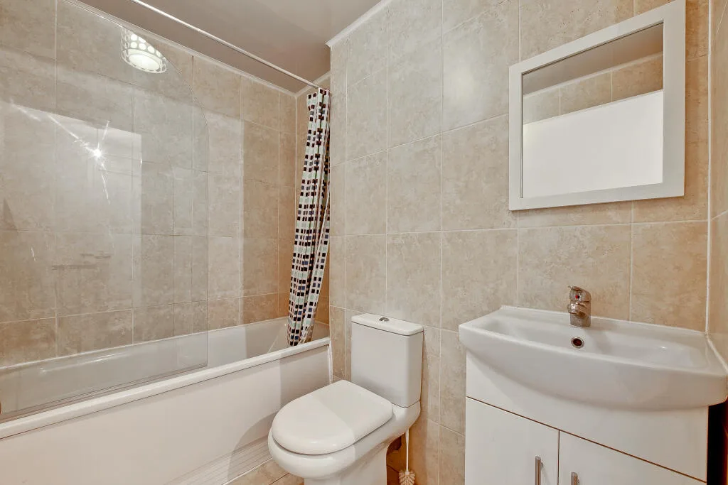 5 bedroom house for rent