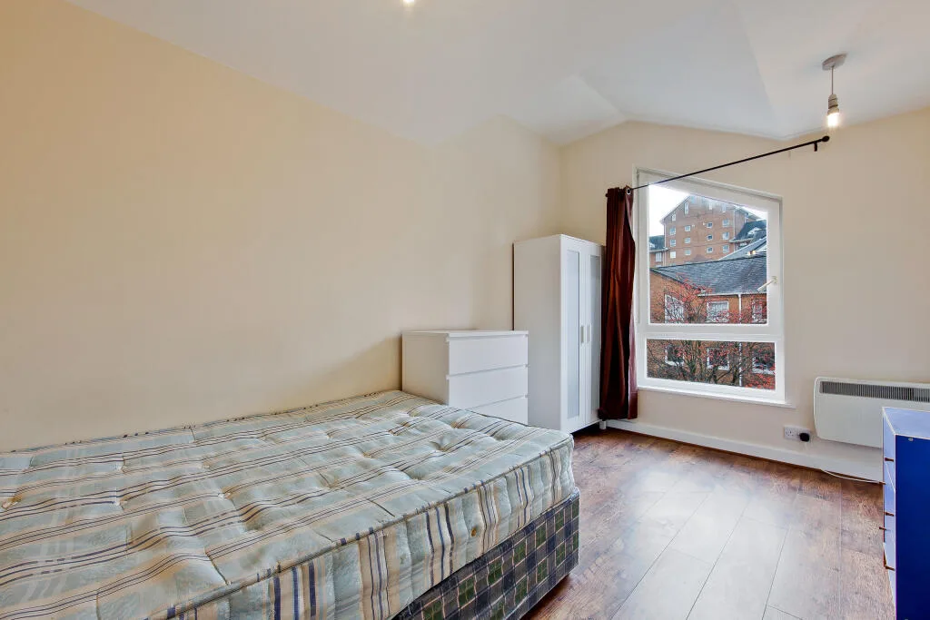 5 bedroom house for rent