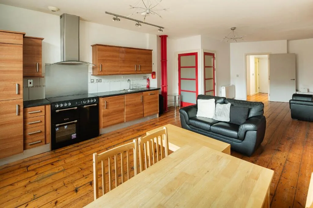 4 bedroom flat for rent