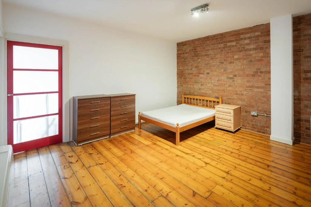4 bedroom flat for rent