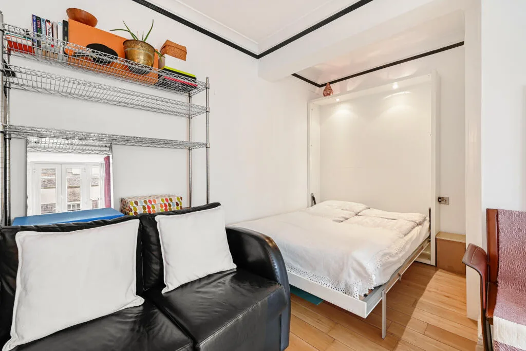 Studio flat for rent