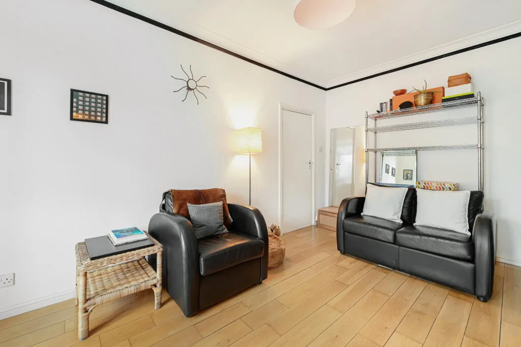 Studio flat for rent