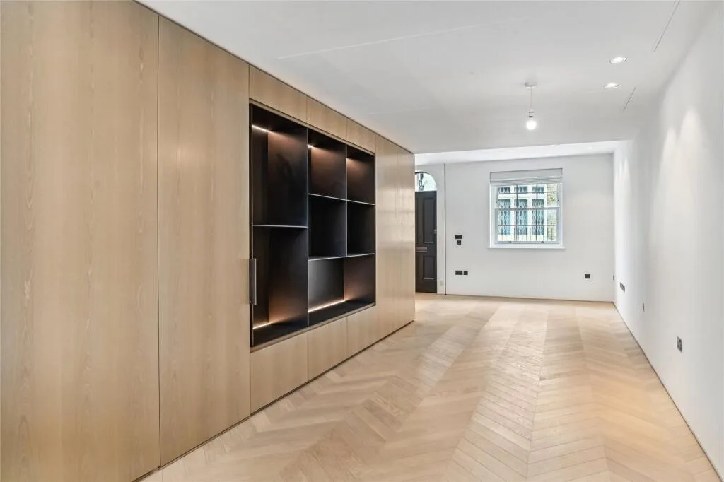 4 bedroom terraced house for rent