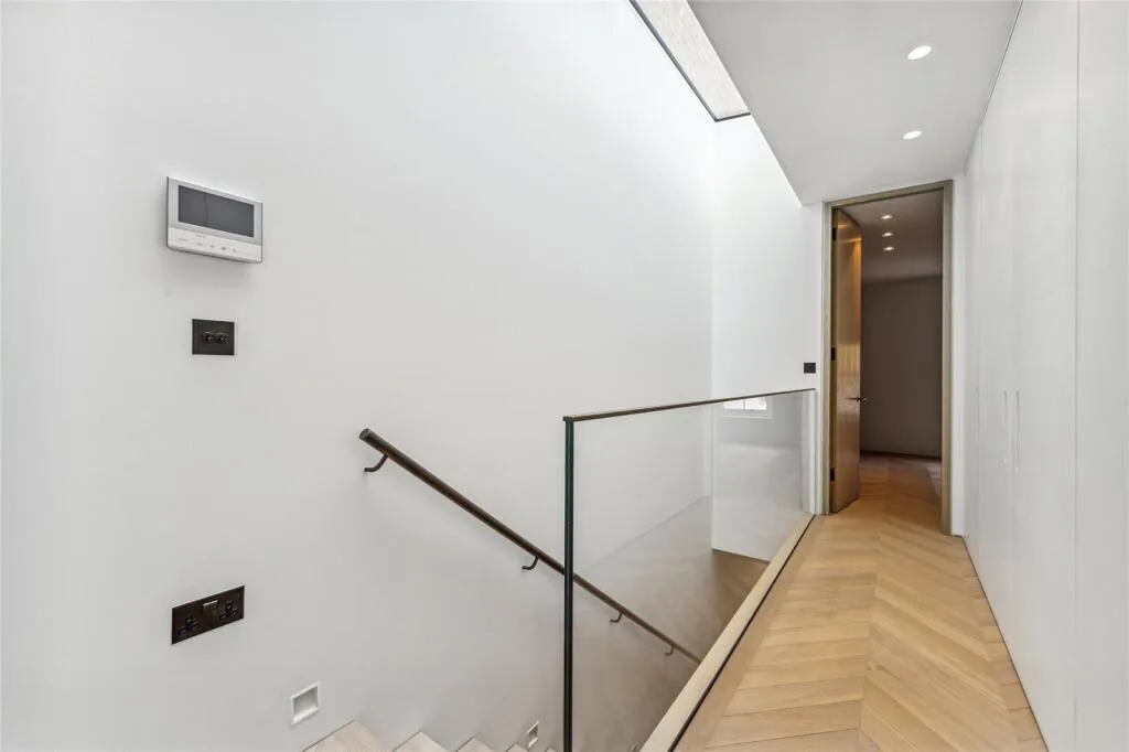 4 bedroom terraced house for rent
