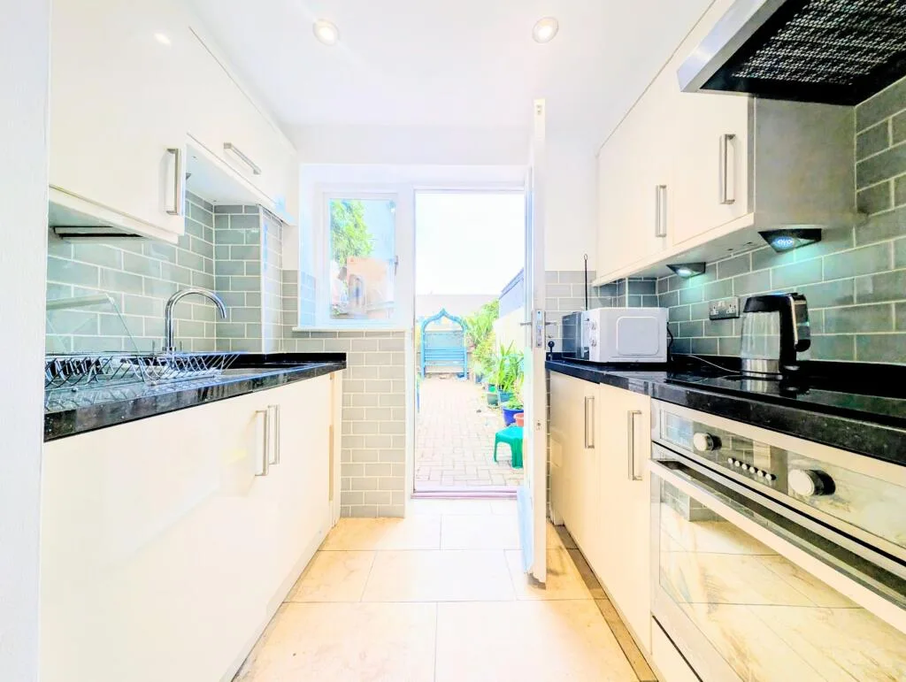 2 bedroom terraced house for rent