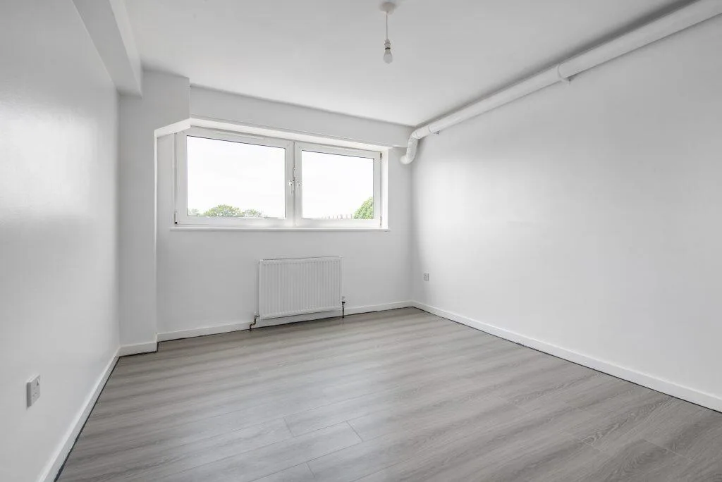 2 bedroom maisonette for rent