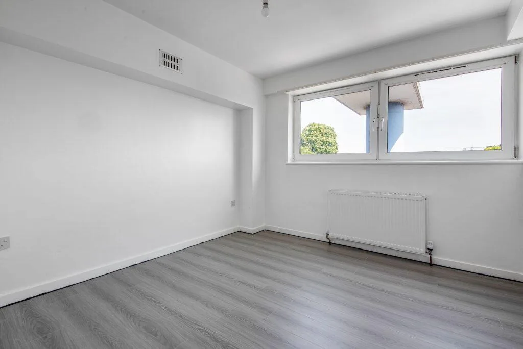 2 bedroom maisonette for rent