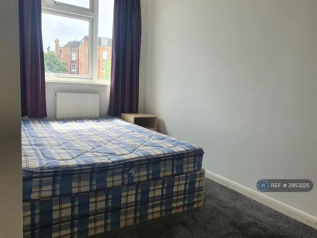 3 bedroom maisonette for rent