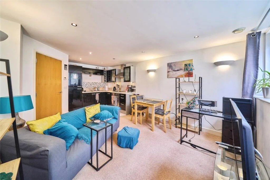 1 bedroom house for rent