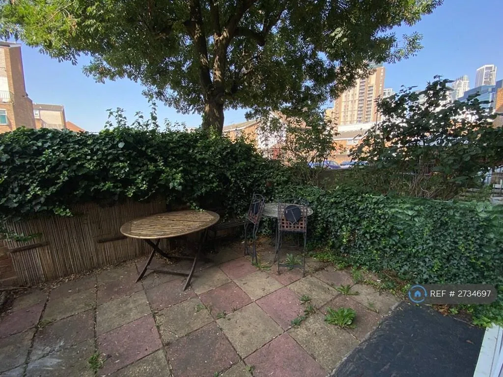 2 bedroom maisonette for rent