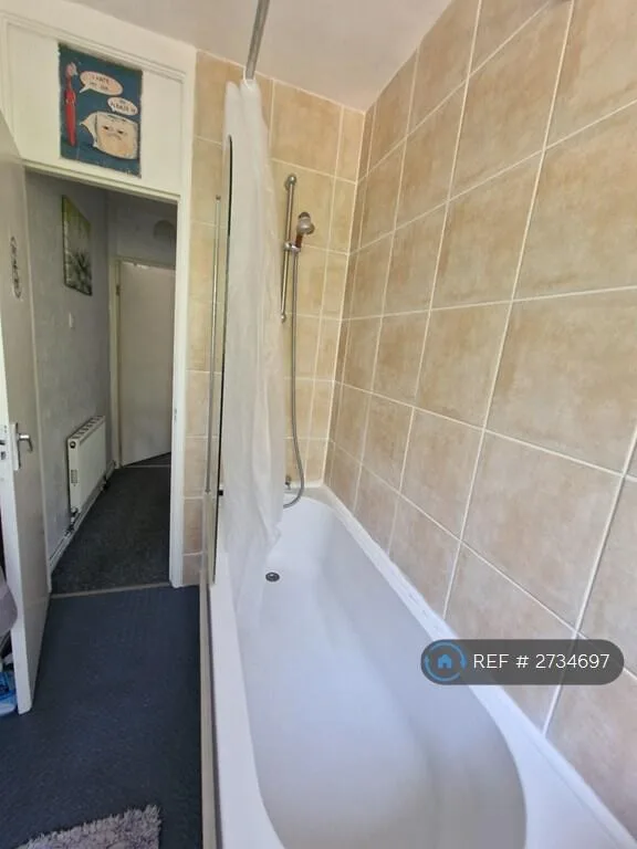 2 bedroom maisonette for rent
