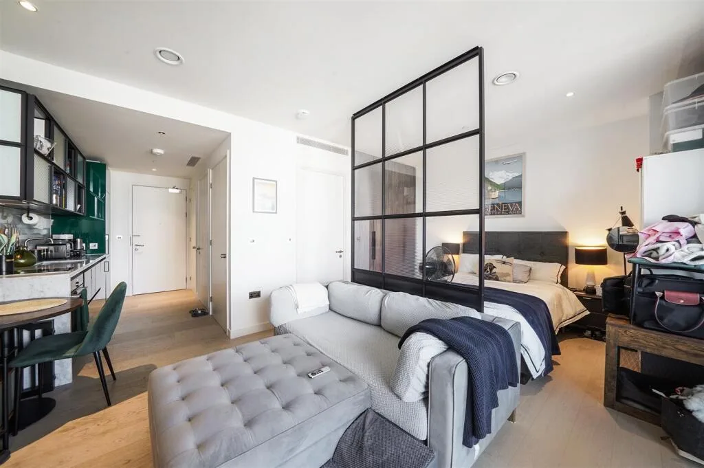 Studio flat for rent