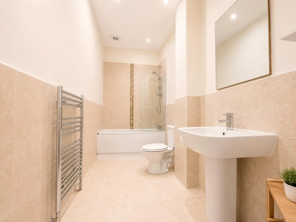 3 bedroom flat for rent