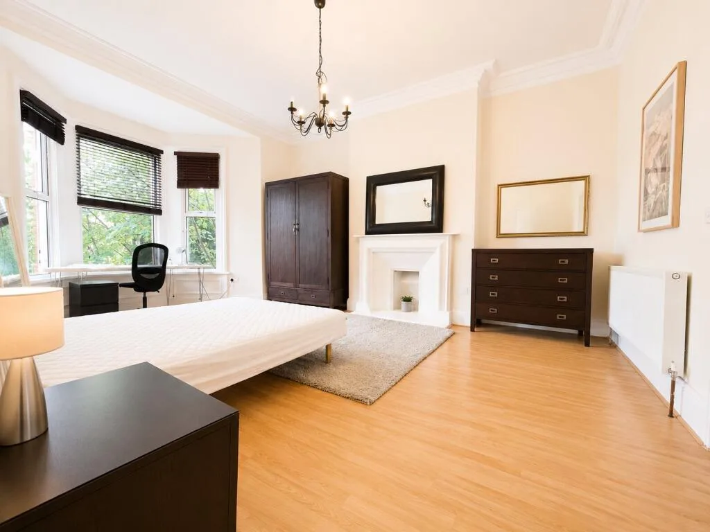 3 bedroom flat for rent