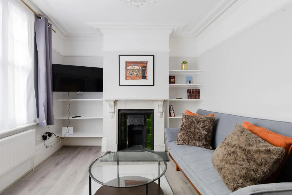 2 bedroom apartment for rent