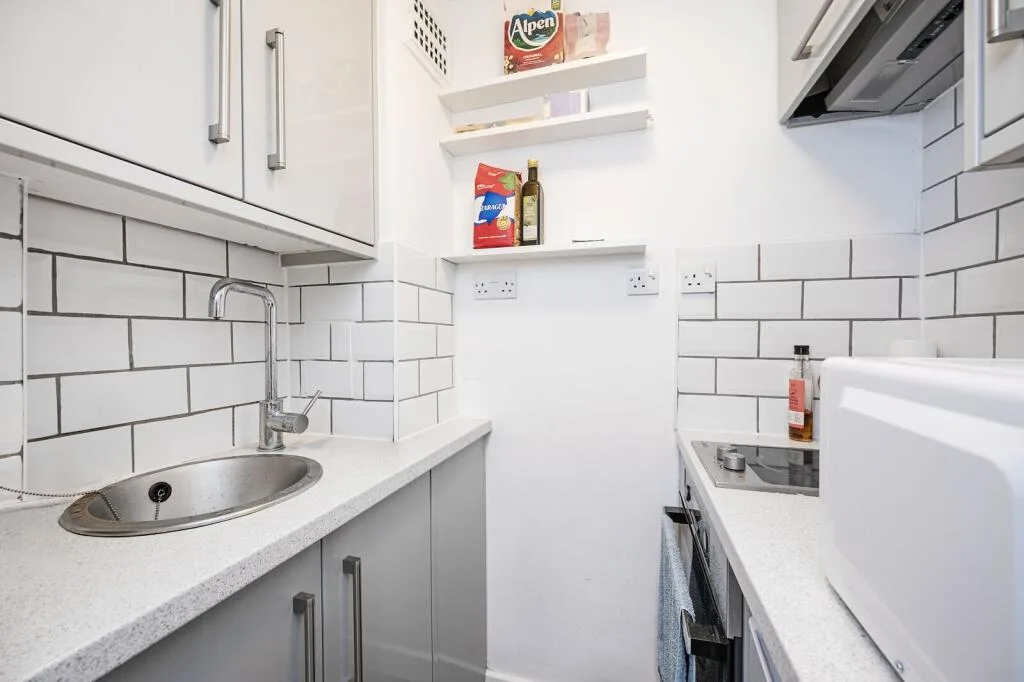 Studio flat for rent