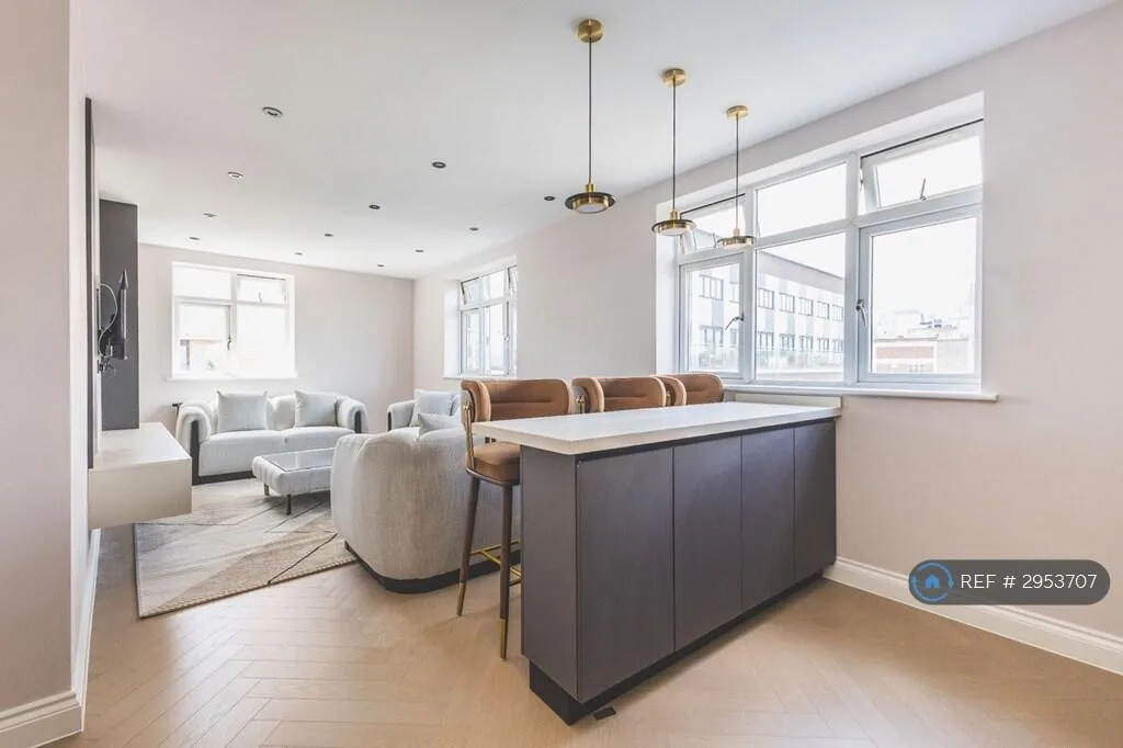 3 bedroom flat for rent