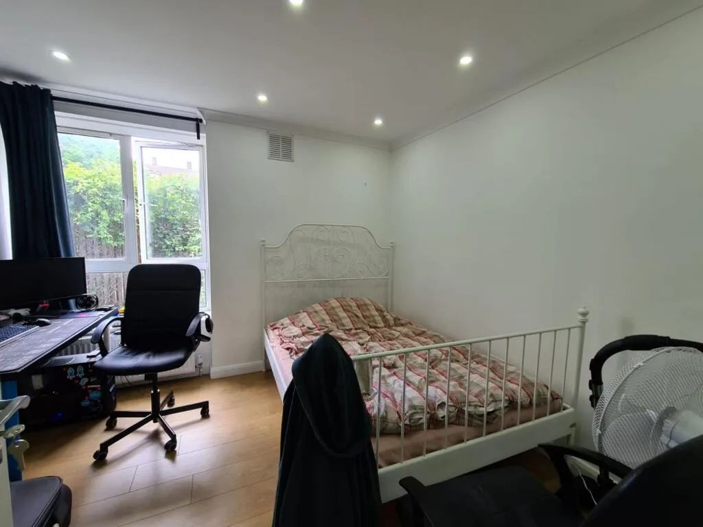 3 bedroom flat for rent