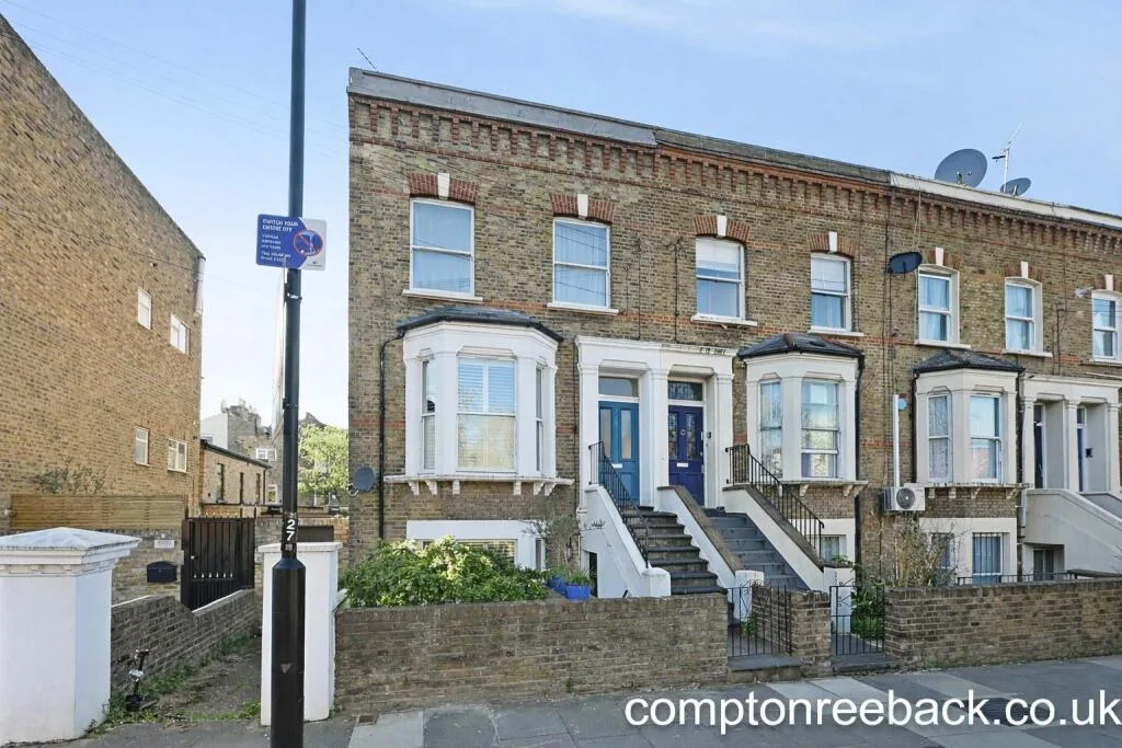 2 bedroom maisonette for rent