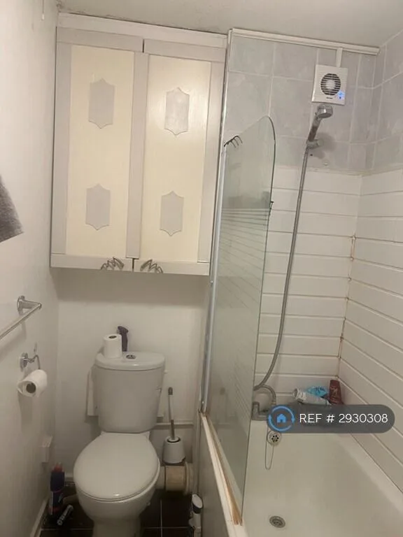 3 bedroom maisonette for rent