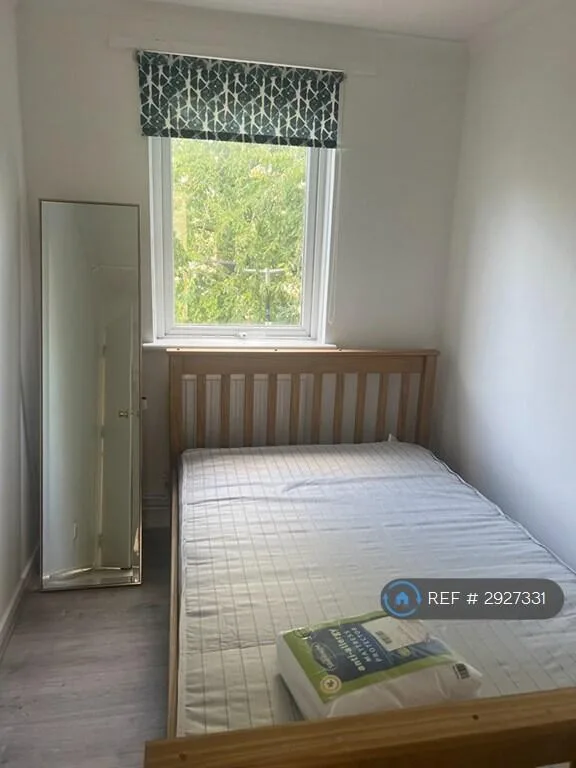 3 bedroom maisonette for rent