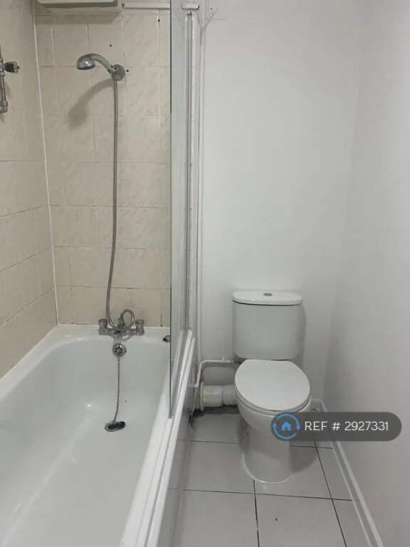3 bedroom maisonette for rent