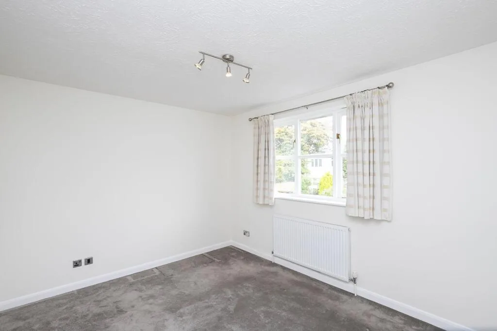 2 bedroom house for rent