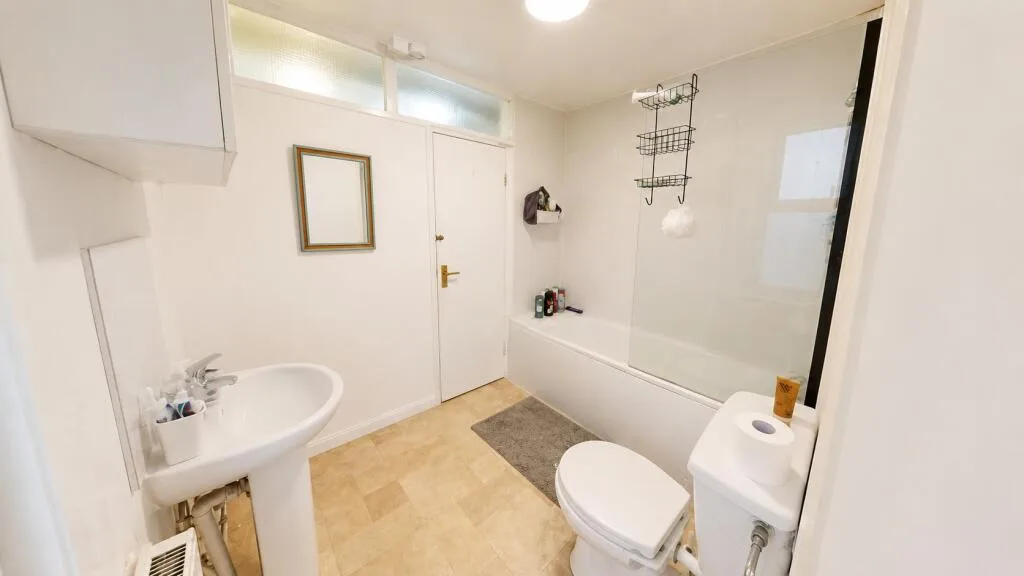 4 bedroom flat for rent