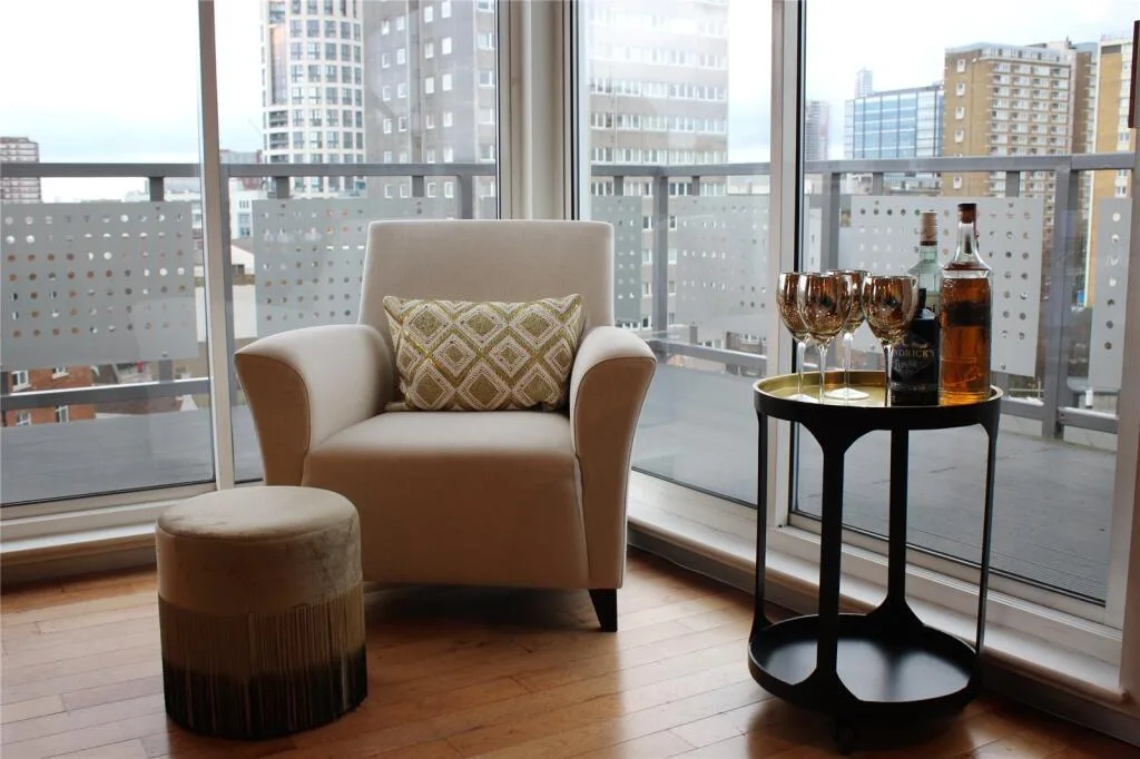 2 bedroom penthouse for rent