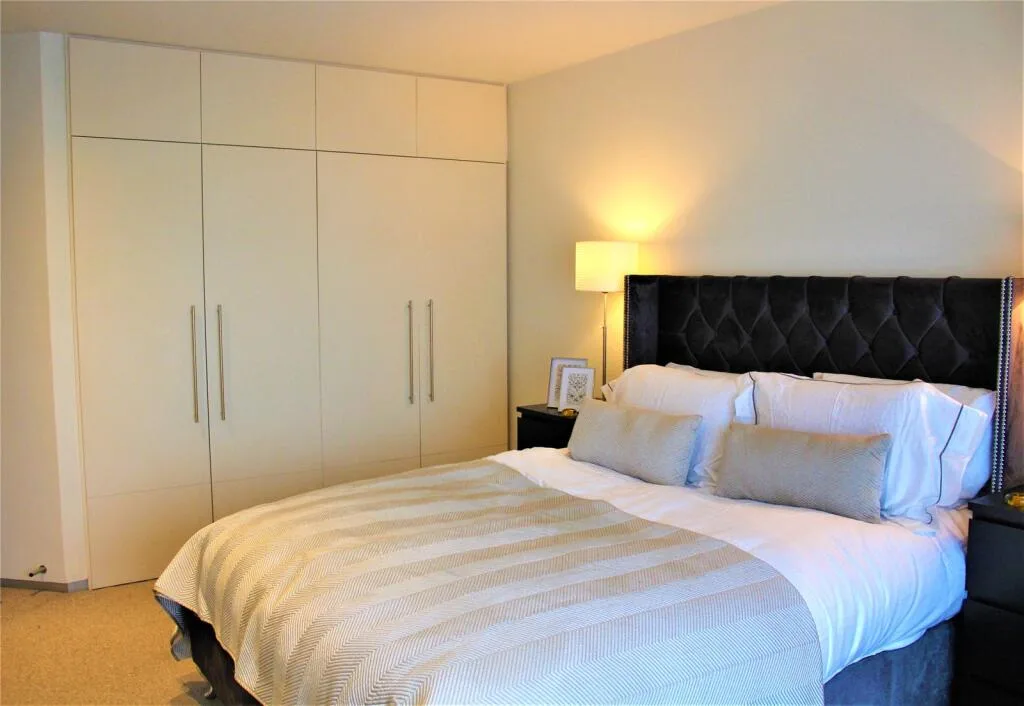 2 bedroom penthouse for rent
