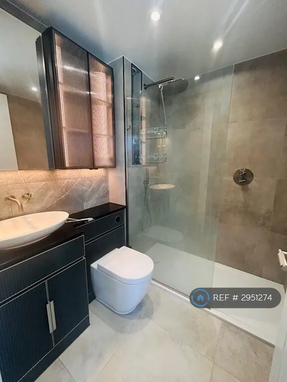 2 bedroom penthouse for rent