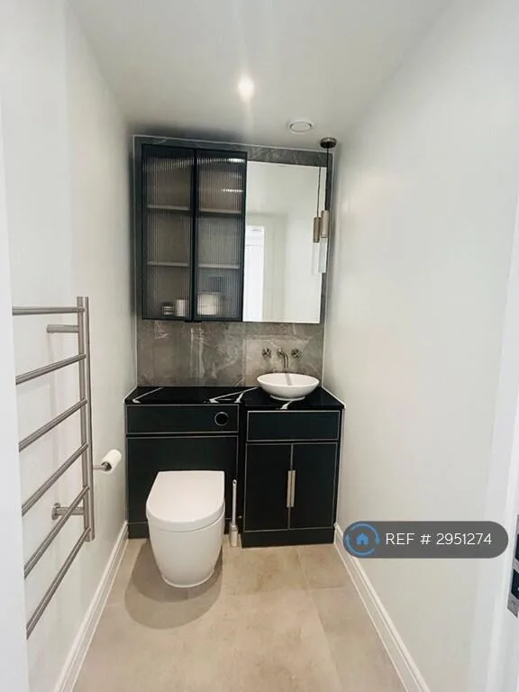 2 bedroom penthouse for rent