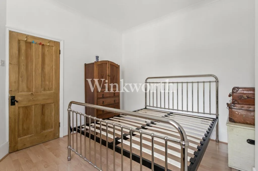 3 bedroom maisonette for rent