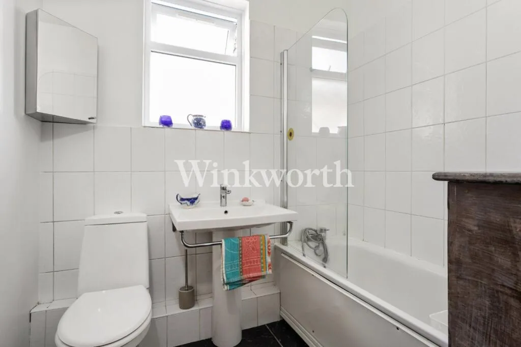 3 bedroom maisonette for rent
