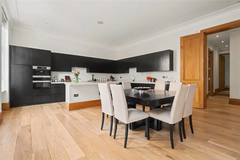 3 bedroom apartment for rent