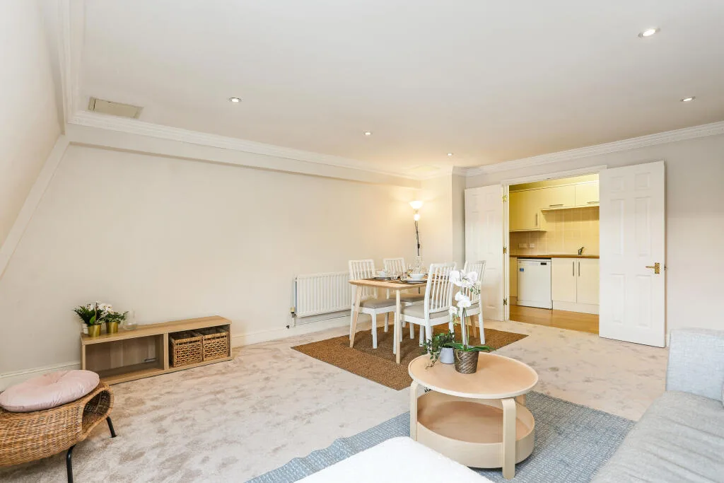 2 bedroom flat for rent