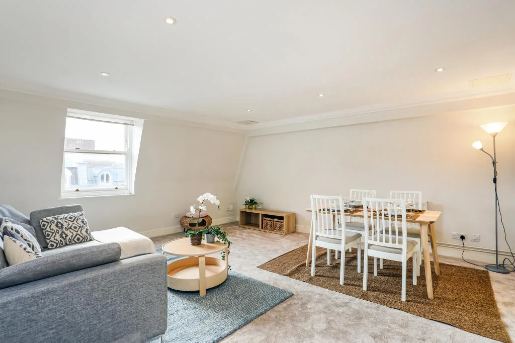 2 bedroom flat for rent