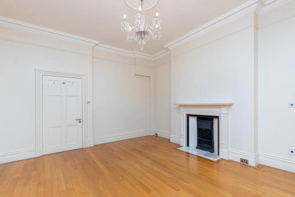5 bedroom apartment for rent