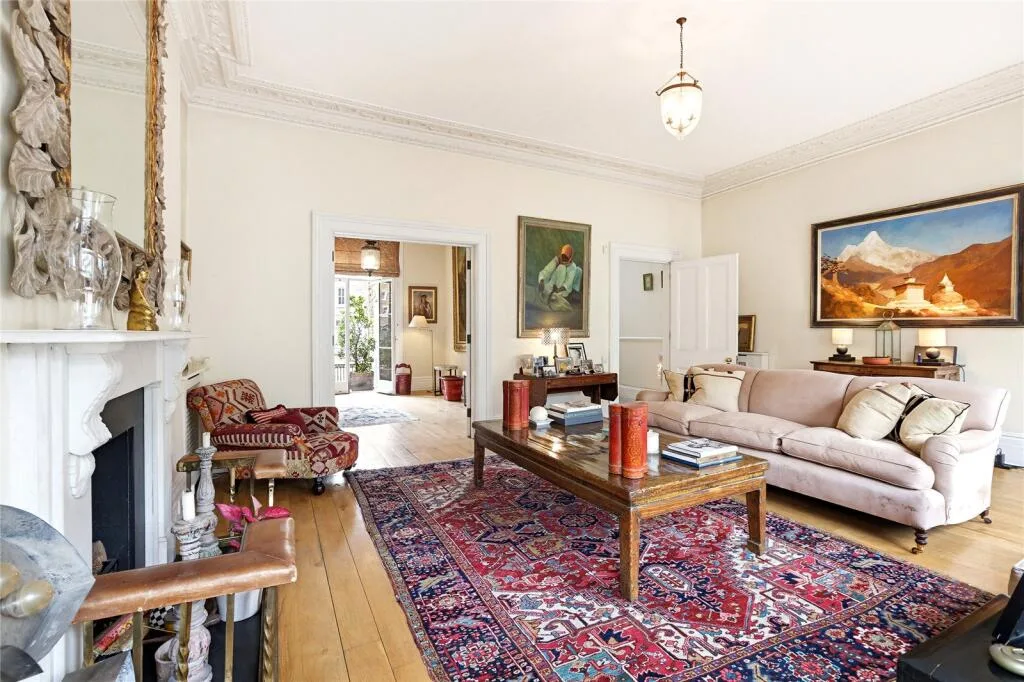 5 bedroom terraced house for rent