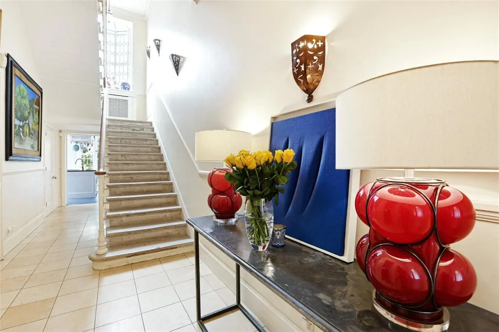 5 bedroom terraced house for rent