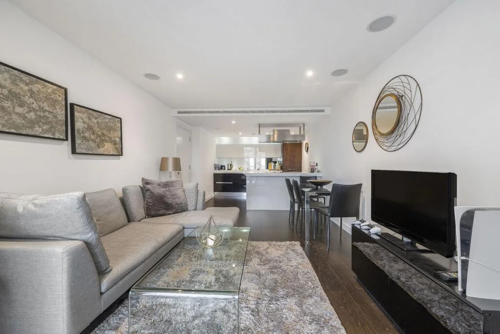2 bedroom flat for rent