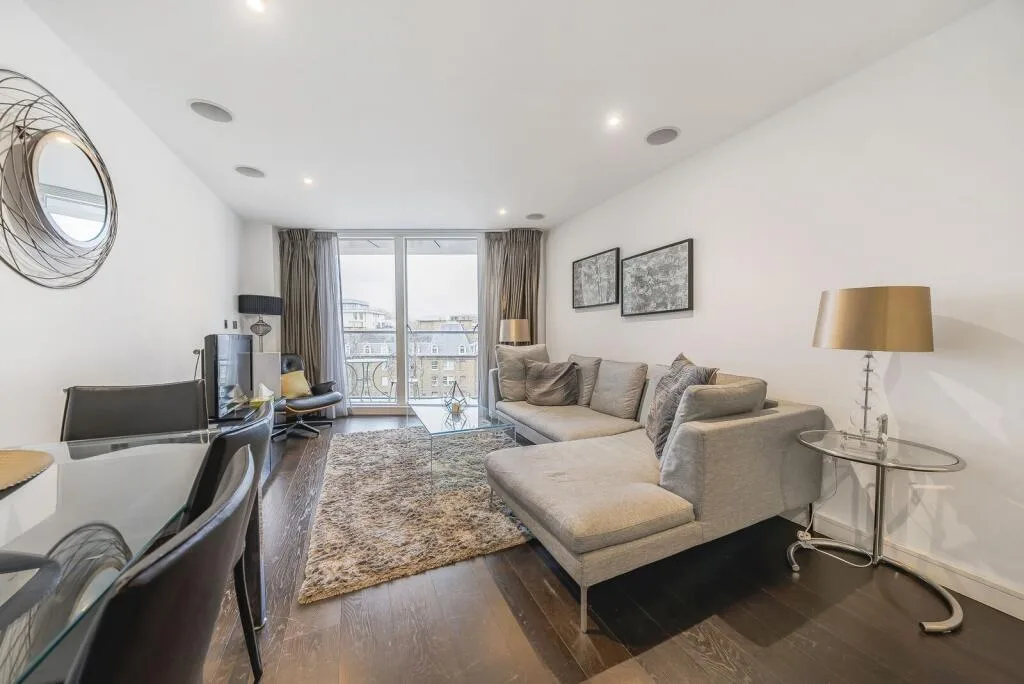 2 bedroom flat for rent