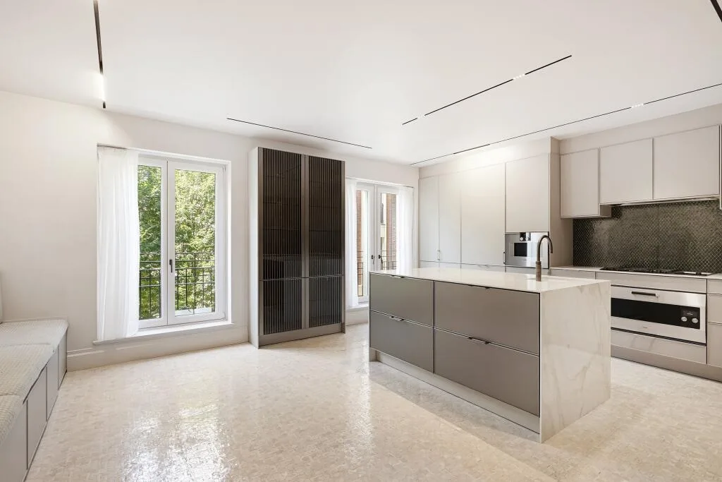 4 bedroom flat for rent