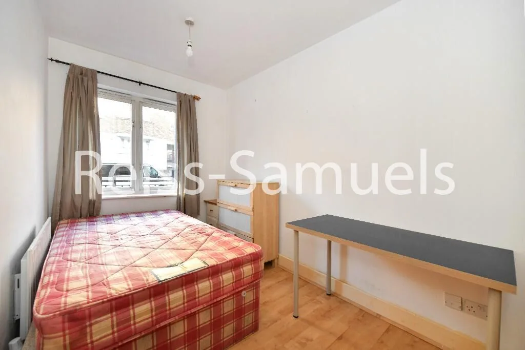 5 bedroom terraced house for rent