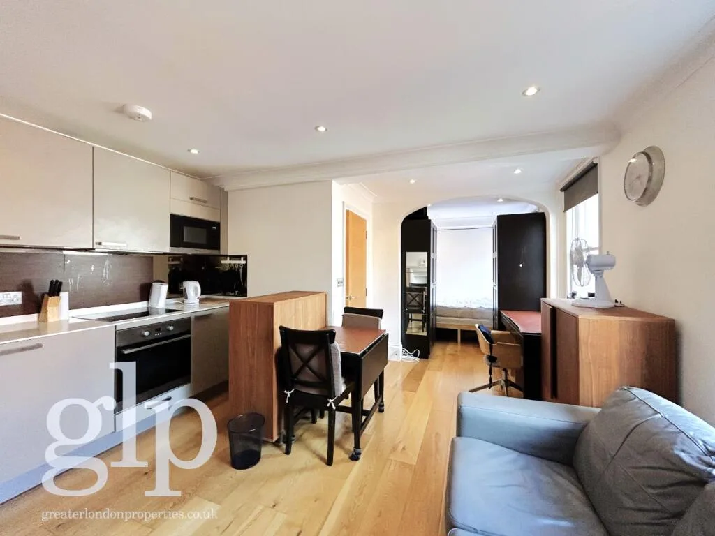 Studio apartment for rent