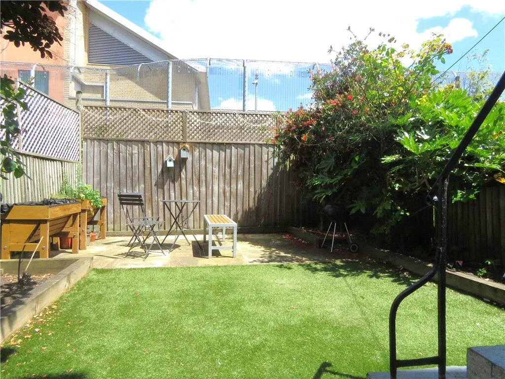 4 bedroom apartment for rent