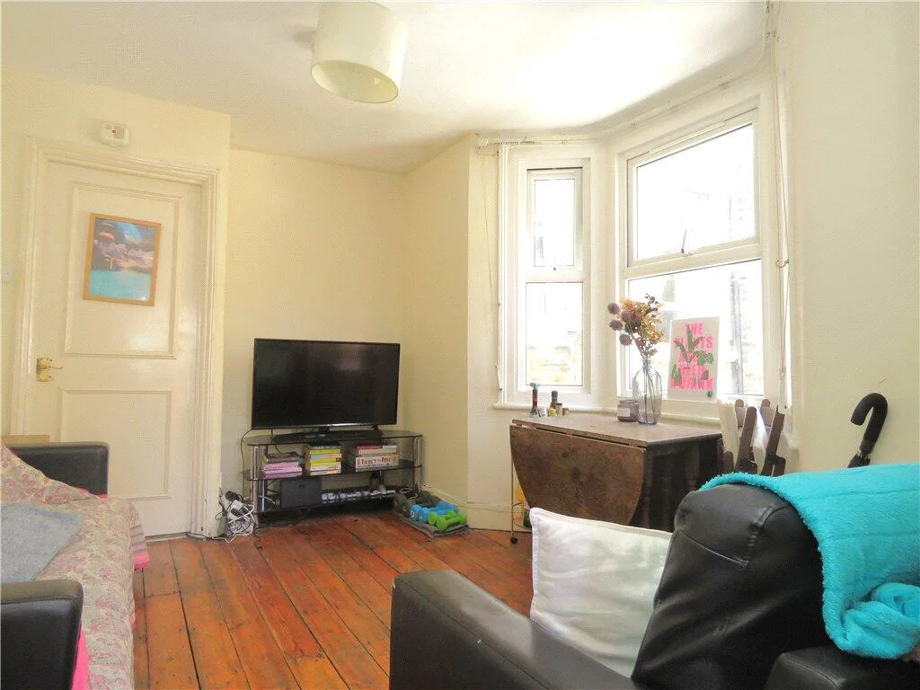 4 bedroom apartment for rent