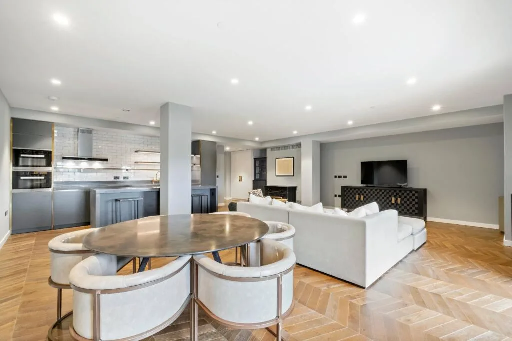 3 bedroom flat for rent