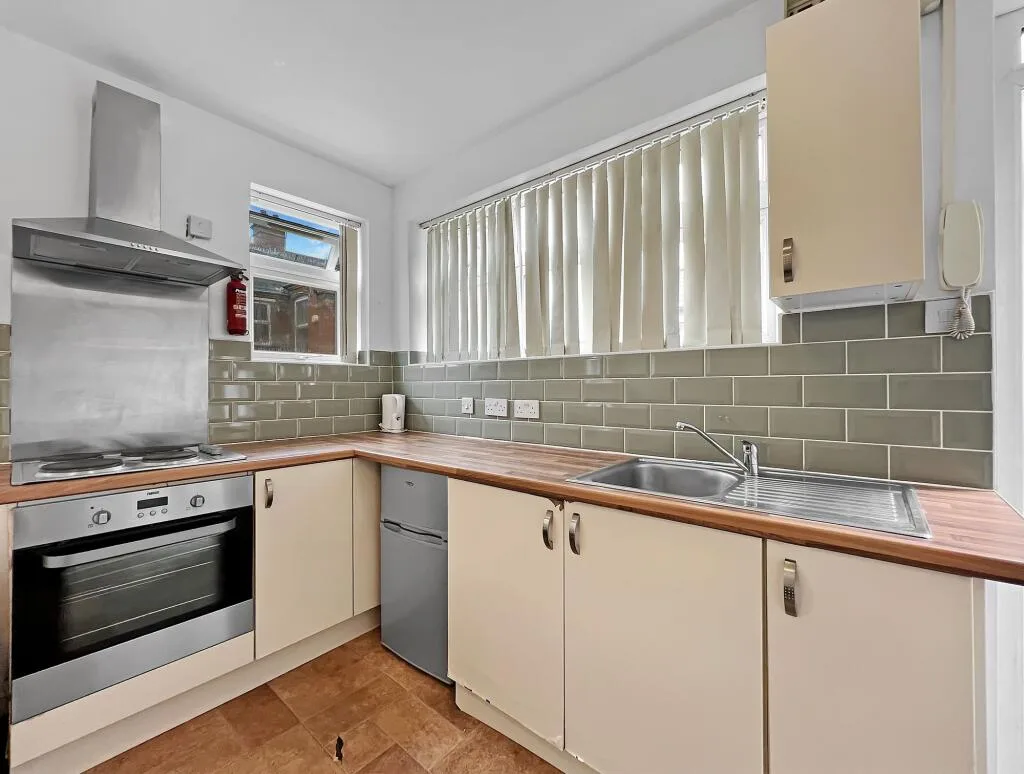 Studio flat for rent