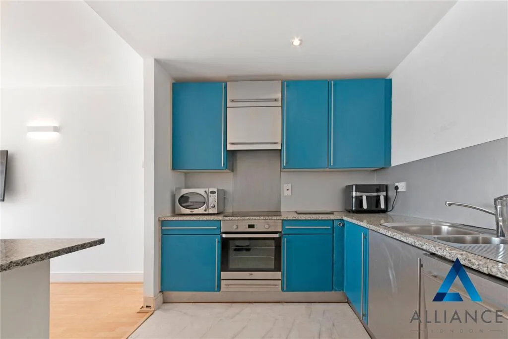 2 bedroom penthouse for rent